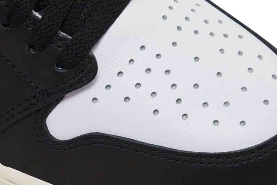 Air Jordan 1 Retro High OG 'Black Toe Reimagined' - Image 10