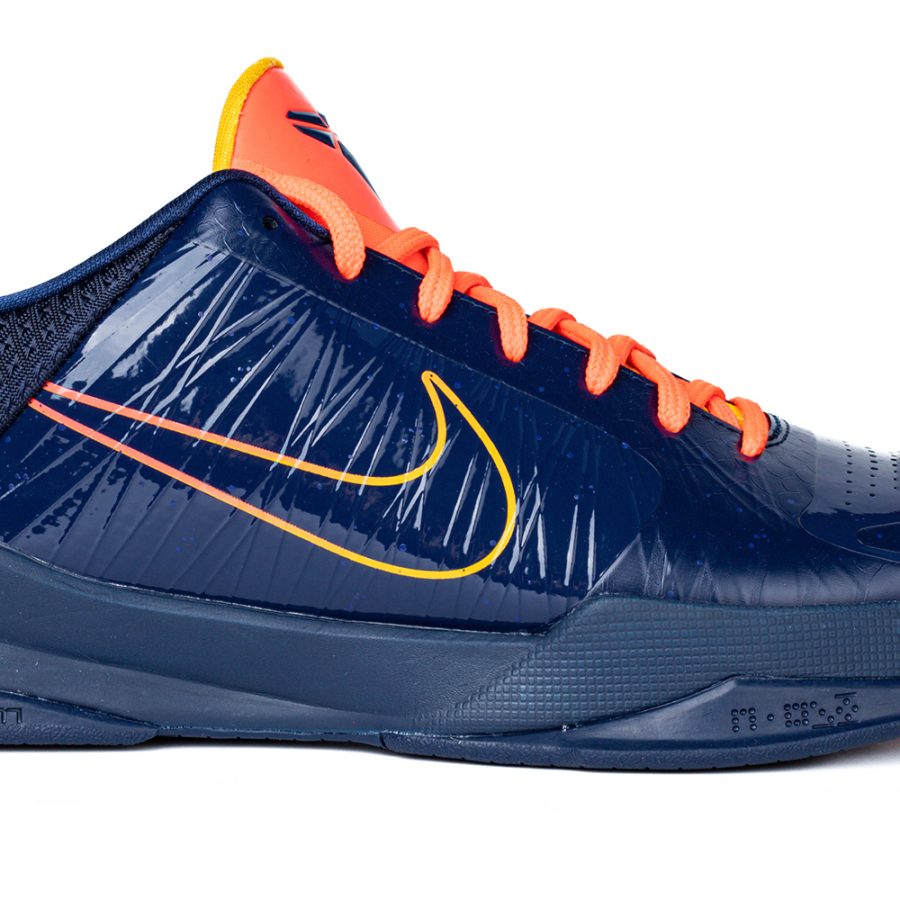 Caitlin Clark & Zoom Kobe 5 Protro 'Indiana Fever' - Image 2