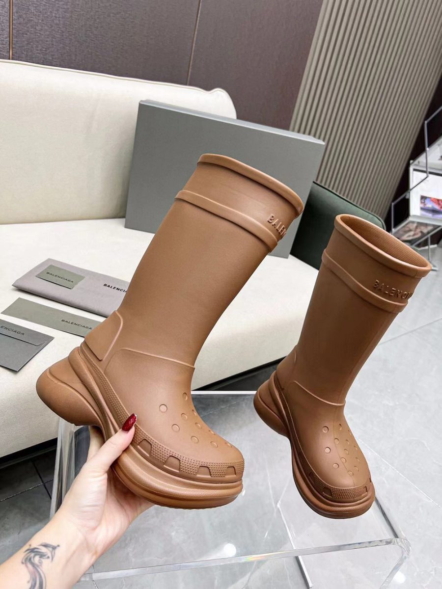 Balenciaga X Crocs Boots Brown Rubber - Image 3