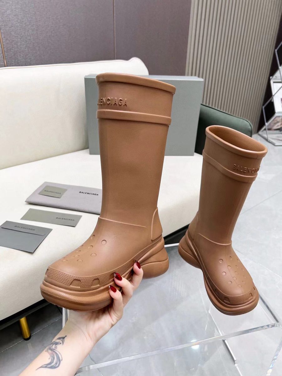 Balenciaga X Crocs Boots Brown Rubber - Image 5