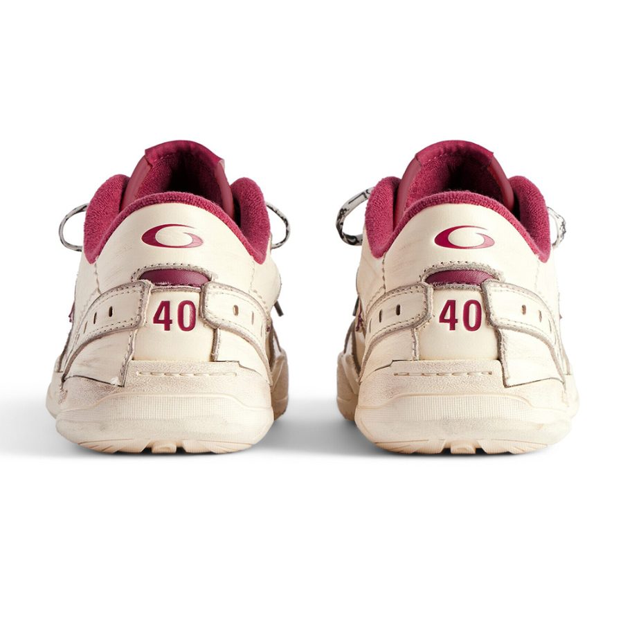 Balenciaga Hamptons Worn-out Sneaker - Image 5