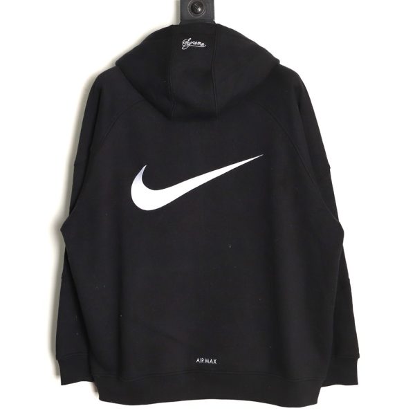 Supreme x NIKE collaboration zip-up jacket
