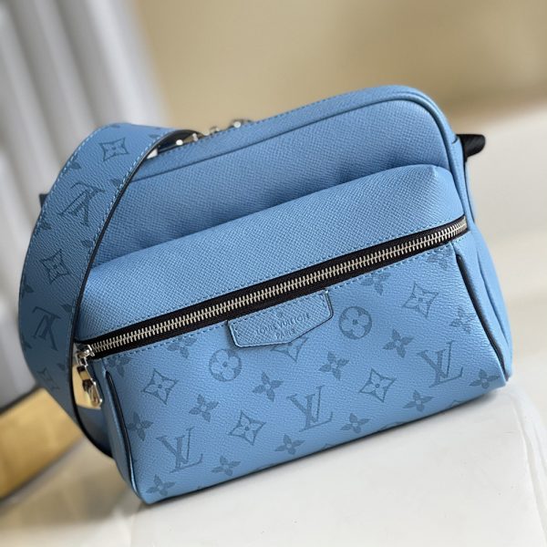 Louis Vuitton Bags M30233 29.5*20*10.5cm