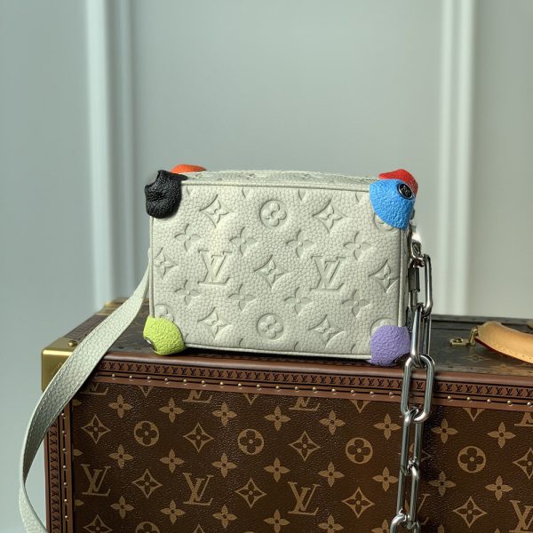 Louis Vuitton Bags M81606 18.5*13*8cm