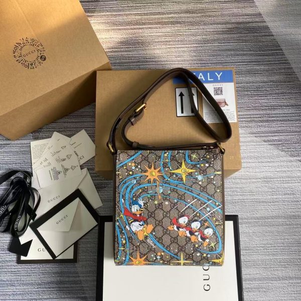 Gucci Donald Duck Messenger Bags 645054 21*22*4cm